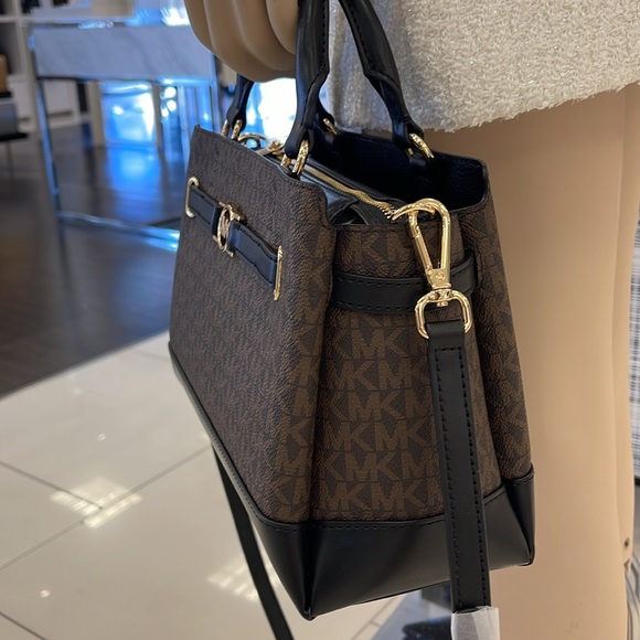 Michael Kors Reed Small Belted Logo Satchel Crossbody CZ Bag Purse
Brown/Black - Picture 16 of 16